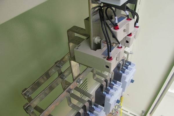 沭阳配电柜-应急照明配电柜使用对工作人员的具